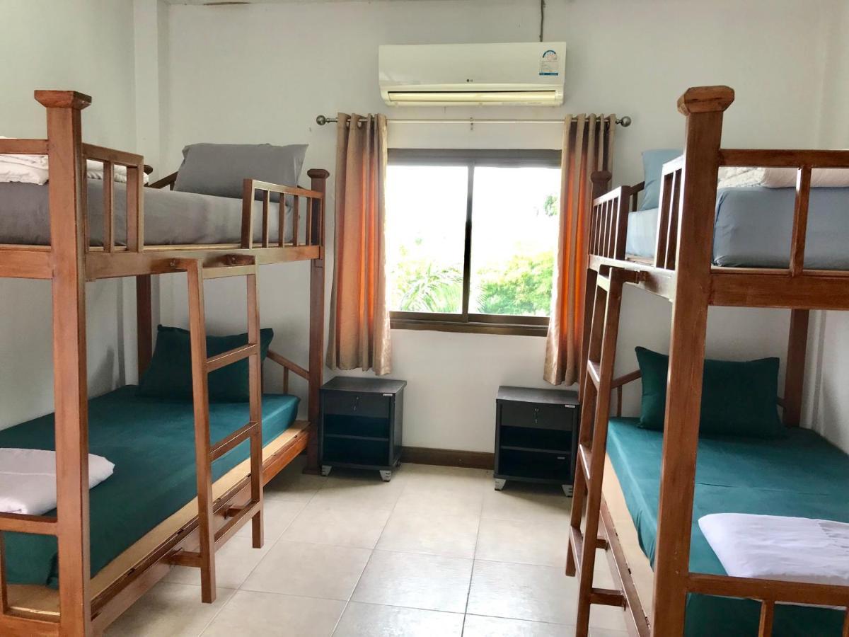Hostel Hiranyika Cafe & Bed Ko Samui Exteriér fotografie