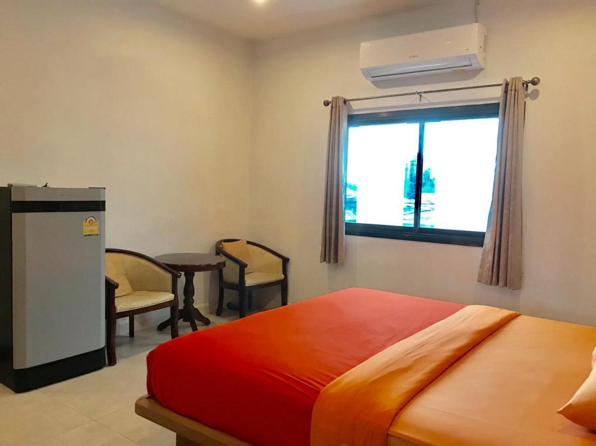 Hostel Hiranyika Cafe & Bed Ko Samui Exteriér fotografie
