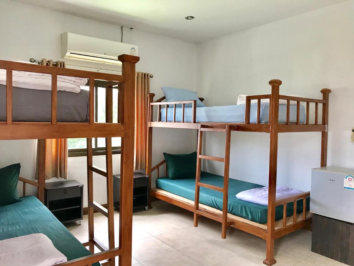 Hostel Hiranyika Cafe & Bed Ko Samui Exteriér fotografie